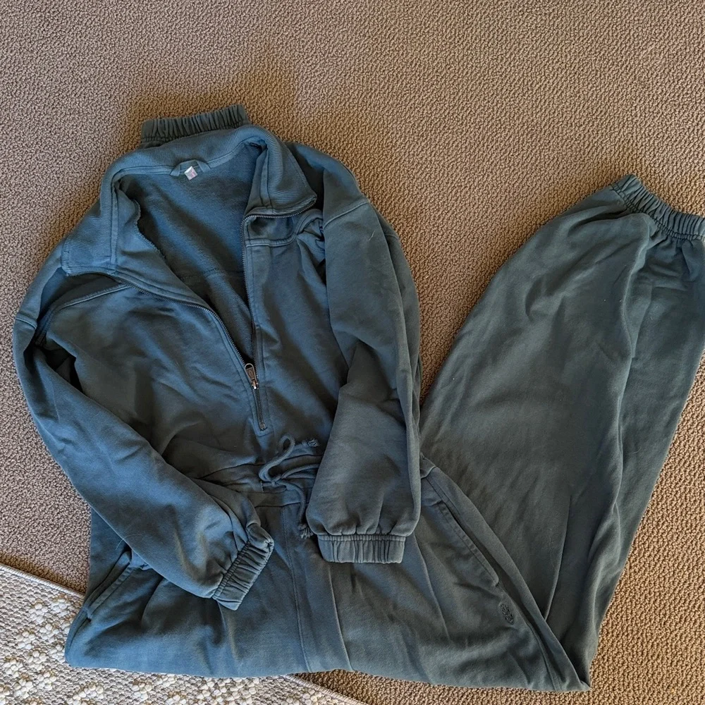 Free People lounge one piece - never worn - Picture 1 of 2